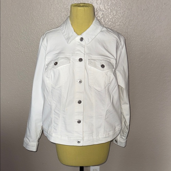 Jessica Simpson Jackets & Blazers - Jessica Simpson Women's White Denim Jacket sz 1X